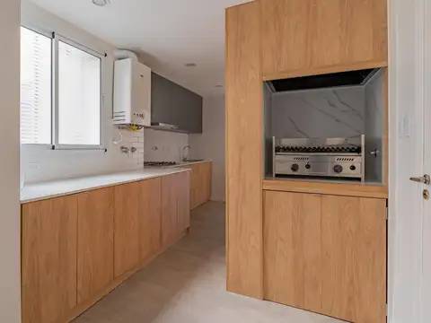 Departamento 3 ambientes con dependencia con vista a Plaza Colon