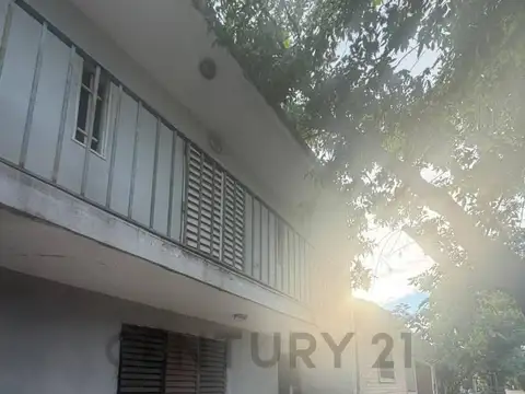 Galpon en Venta en Villa El Libertador, USD 120.000