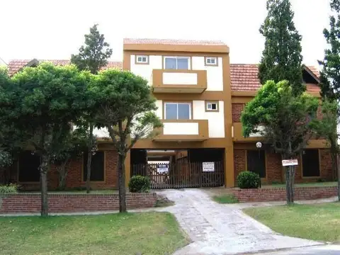Departamento - Venta - Argentina, Villa Gesell - Av 1 750
