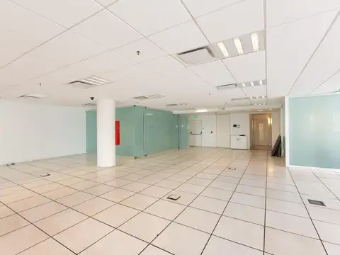 Oficina en Alquiler en Olivos, USD 8.500
