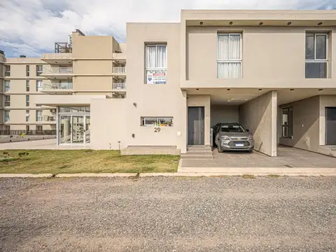 DUPLEX 3 DORMITORIOS EN VENTA DOCTA URBANIZACION