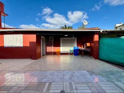 Casa 3 ambientes con 1 baño