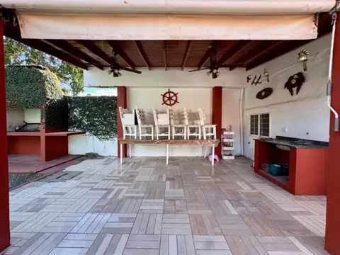 VENTA CASA 3 AMB  GALERIA PATIO FRANCISCO ALVAREZ