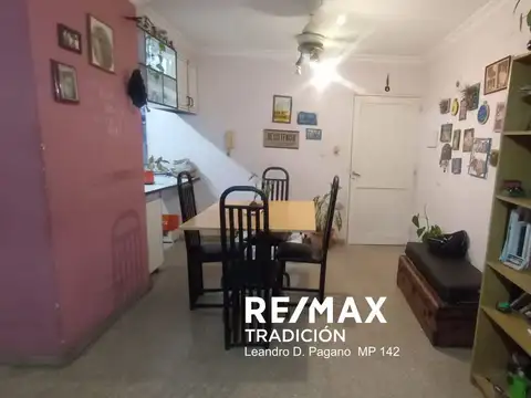 Alquiler de dpto 4 amb M T de Alvear 300