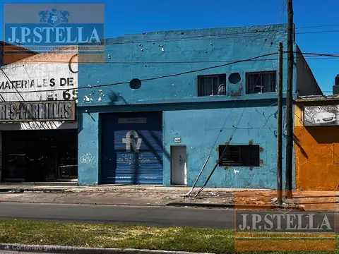 Galpón Comercial con salida a 2 Calles - 650 m² Cubiertos - San Justo