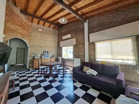 2 CASAS QUINTA EN LOTE DE 1.495 M2 - PASO DEL REY
