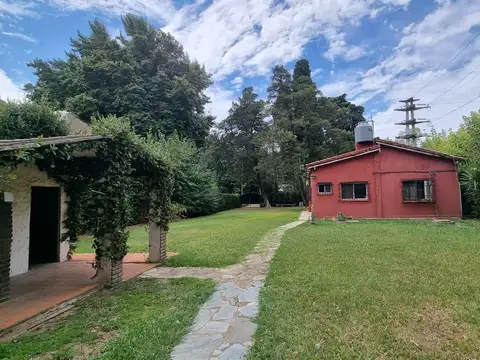 Casa en venta sobre la calle Oliden, barrio El Trebolar, Manuel Alberti, Pilar.