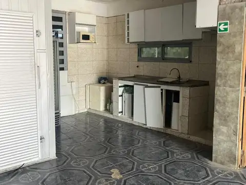Local en Venta en Las Heras, USD 175.000