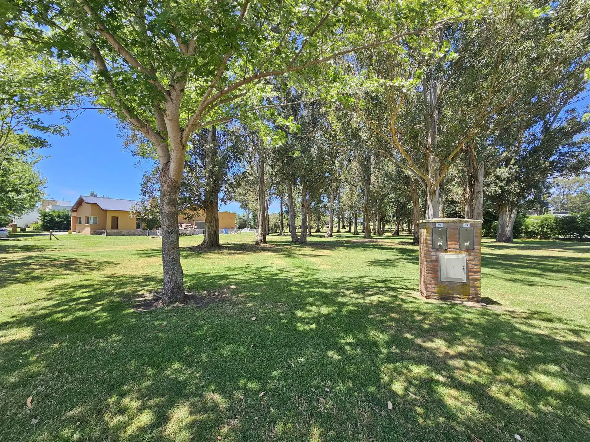 Lote en el excelente barrio privado Arenas del Sur