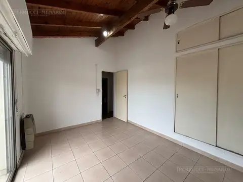 Depto Tipo Casa en Venta 25 años