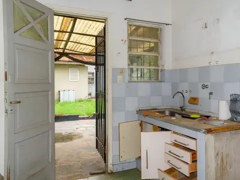 Casa 3 ambientes con 1 baño