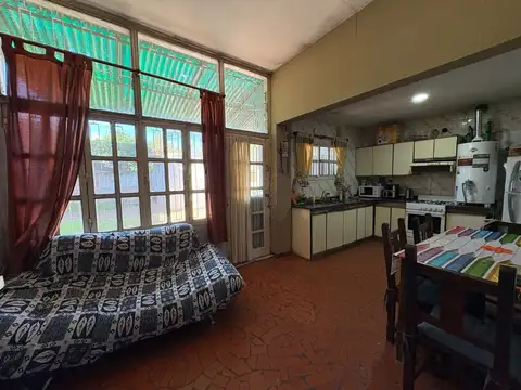 Depto Tipo Casa en Venta 50 años