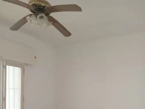 Colonia 4000, Piso PB