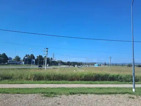 GRAN LOTE , UBIC ESTRATÉGICA, POTENCIAL COMERCIAL  