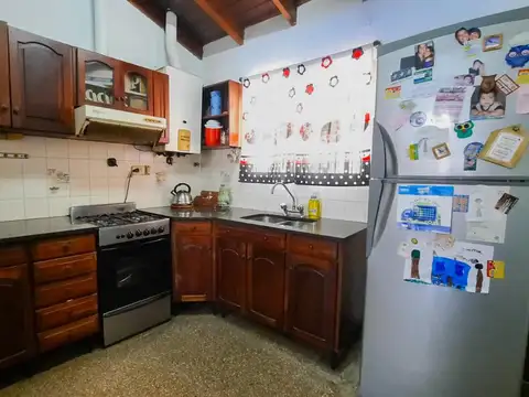 Casa 3 ambientes con 2 baños