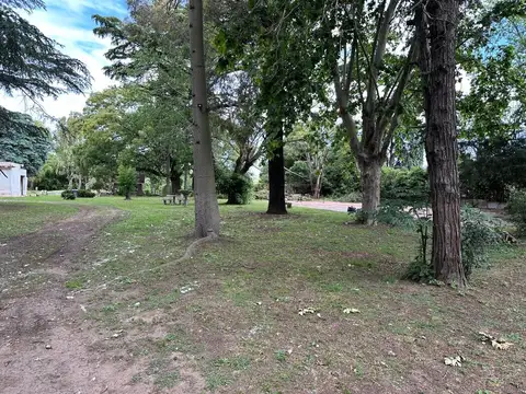 QUINTA Y LOTES EN VENTA EN FLORENCIO VARELA
