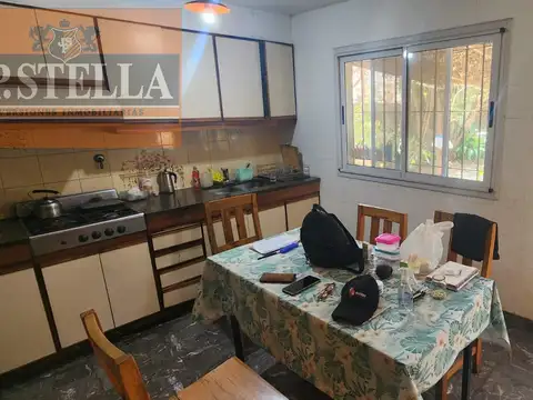 Casa 7 ambientes con 5 baños