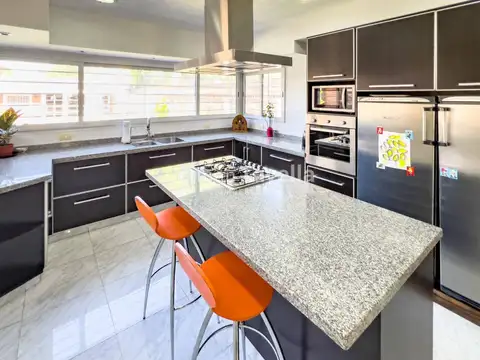 CASA EN VENTA | 5 AMBIENTES | ITUZAINGÓ NORTE