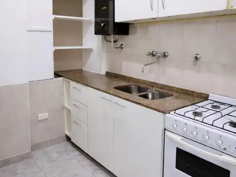 HERMOSO DOS AMB CABALLITTO C/PATIO CUBIERTO