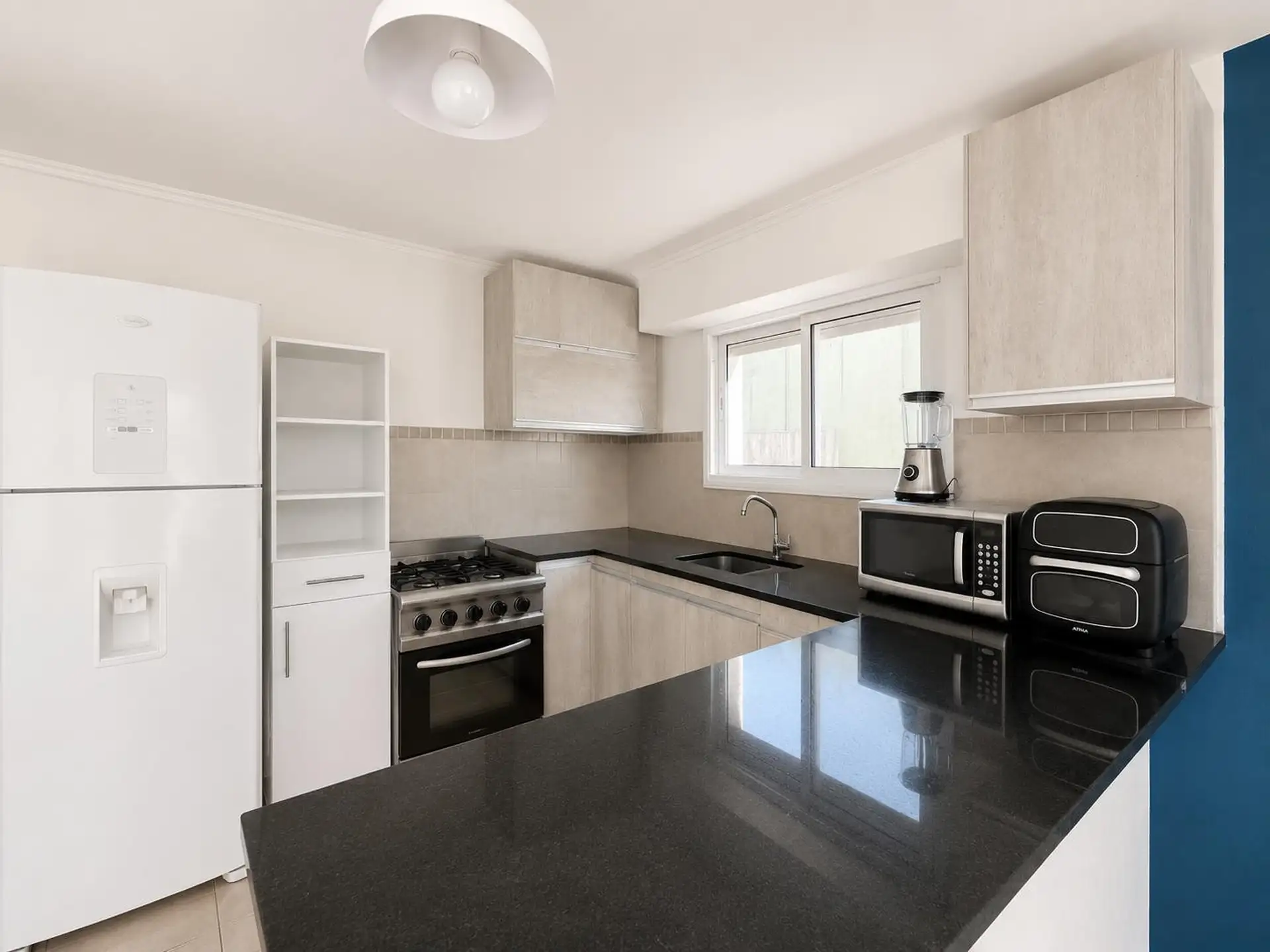 Casa 3 dorm, 93m² con jardín en Villa Italia — Apta crédito