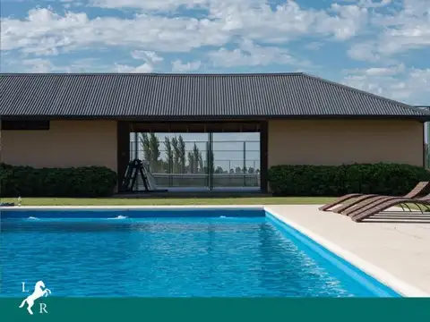 Terreno en Venta 20  mts Frente