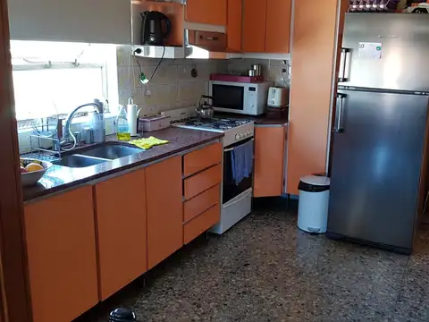 Dr. Rebizzo 4000, Piso 2