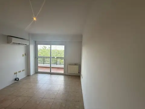 Rodríguez del Busto 3400