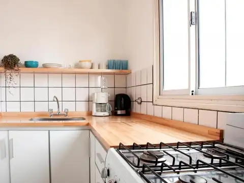 Darregueyra 2400, Piso 8