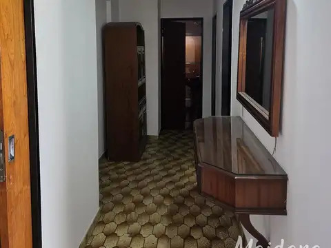 Departamento 4 ambientes con 2 baños