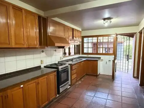 Casa en Venta en Sexta Sección, USD 215.000