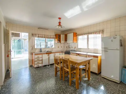 venta - 5 amb casa- Bartolome Cerretti 1434- Adrogue