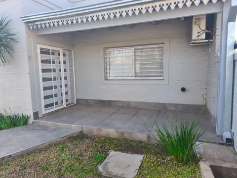 Casa en Alquiler en Roldan, $ 1.800.000