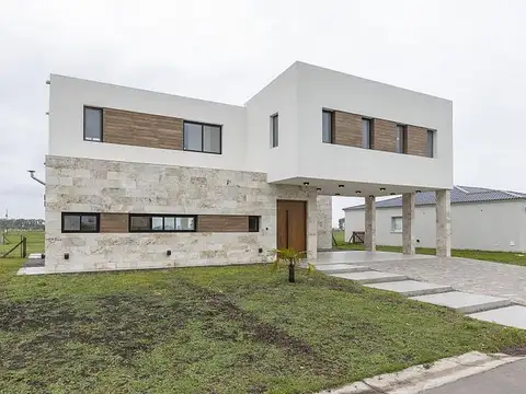 VENTA Casa 6 Ambientes El Rebenque Canning