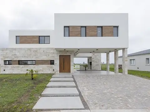 Casa en Venta de 4 dormitorios