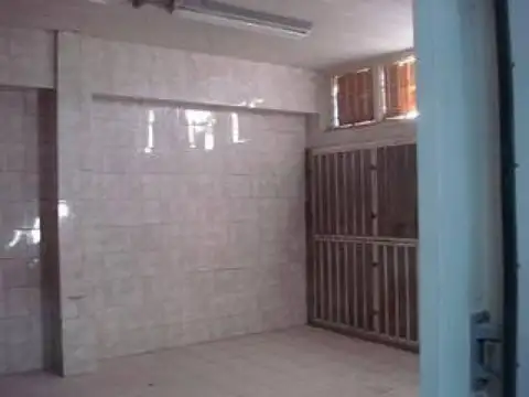 Galpon en Venta en Chacarita, USD 790.000