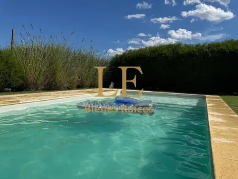 Casa 5 ambientes con 4 baños