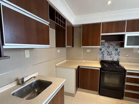 Departamento 4 ambientes con 3 baños