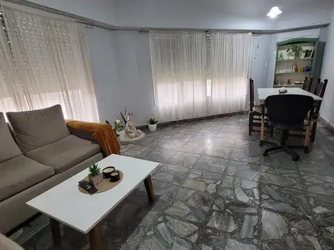 Casa en Venta en Morón, USD 84.900
