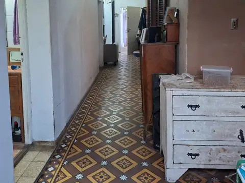 Excelente  Casa a Reciclar, sobre lote de 8,66 x 22,75