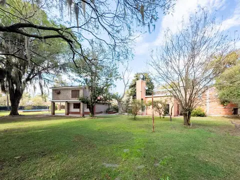 Casa 5 ambientes con 3 baños