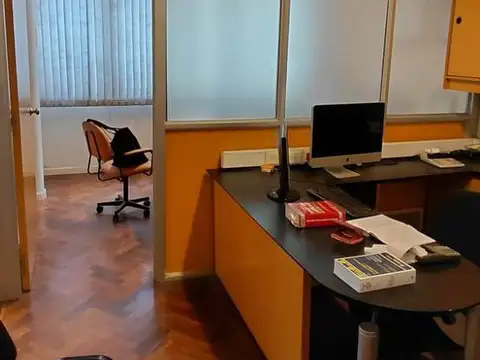 Pasteur 528- Once- 2 Oficinas En Alquiler, al frente