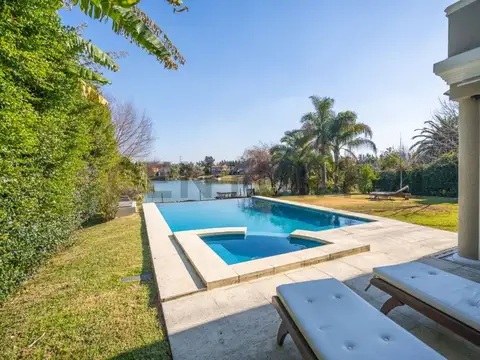 Casa 6 ambientes con 3 baños