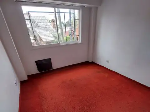 ONCATIVO 2200, Piso 1