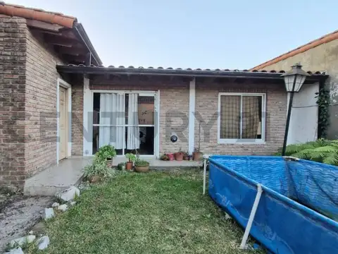 Casa 3 ambientes con 2 baños
