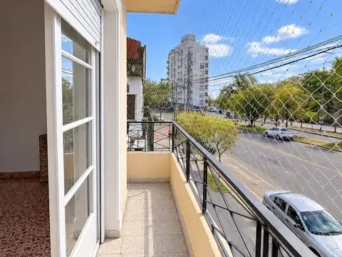 Departamento en Alquiler en Floresta, $ 1.450.000
