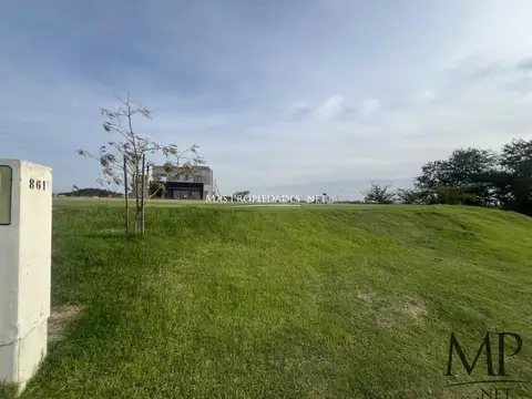 Terreno en Venta 31  mts Fondo