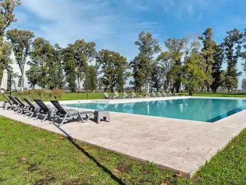 Terreno en Venta en Los Tres Pinos, USD 10.000