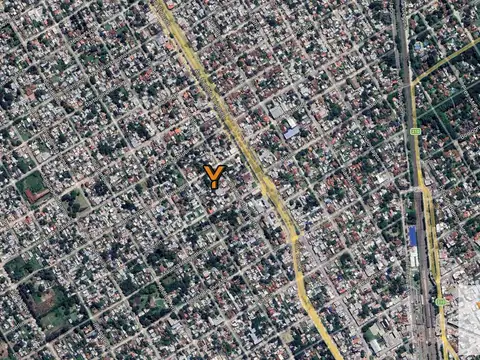 Casa en venta - 3 Dormitorios 1 Baño - Cochera - 275Mts2 - Longchamps