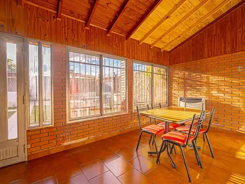 Depto Tipo Casa en Venta en Banfield, USD 95.000
