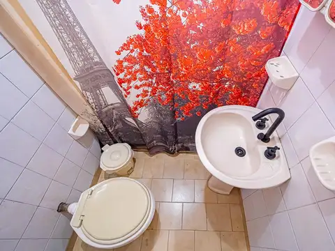 Depto Tipo Casa en Venta con 1 cocheras
